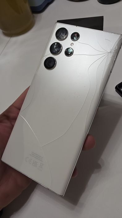Samsung Galaxy S22 Ultra 12/256gb Biały wymienię na iphone