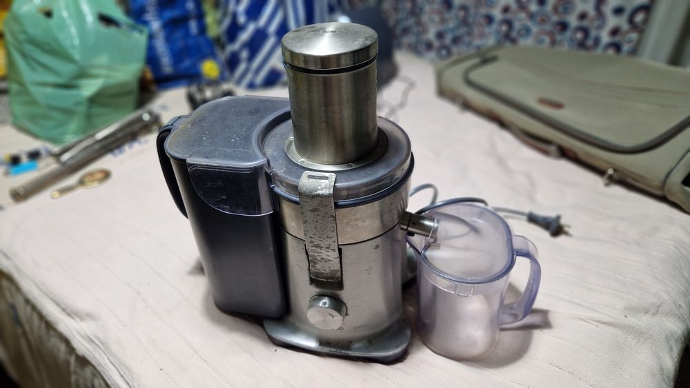 Maquina de sumos centrifugadora Keenwood