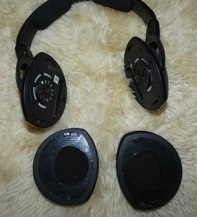 Беспроводные наушники Sennheiser HDR 170 с док станцией