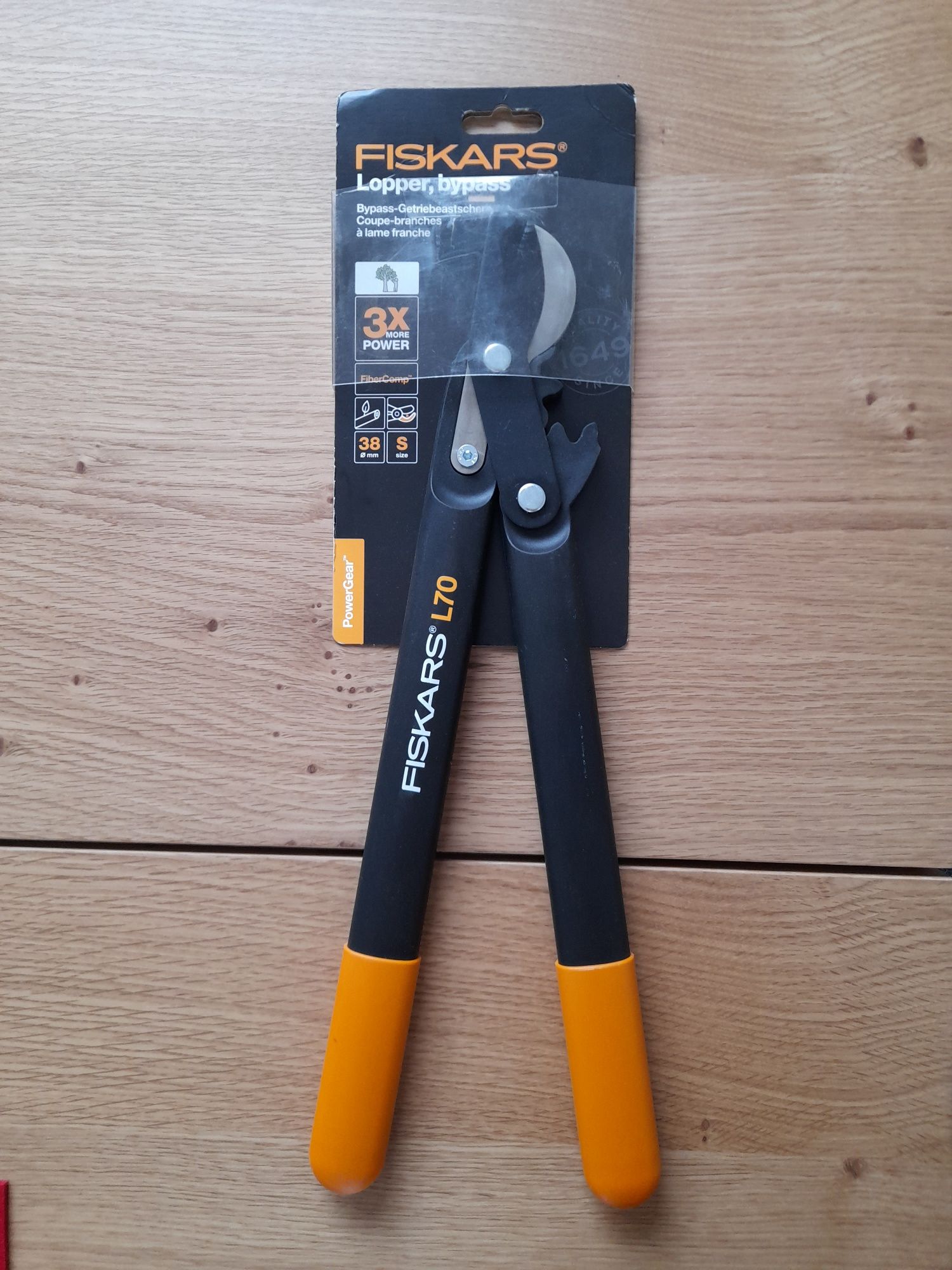 Sekator Fiskars L70
