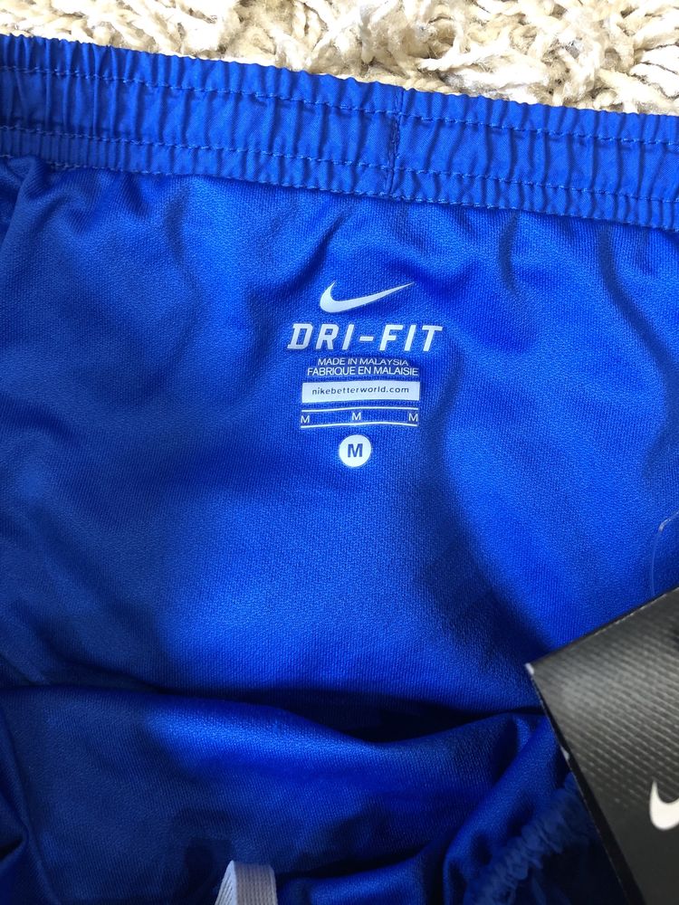 Новые женские шорты Nike dri fit m оригинал