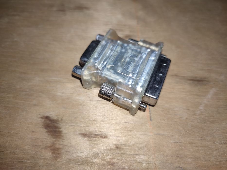 Новый переходник с DVI на VGA
