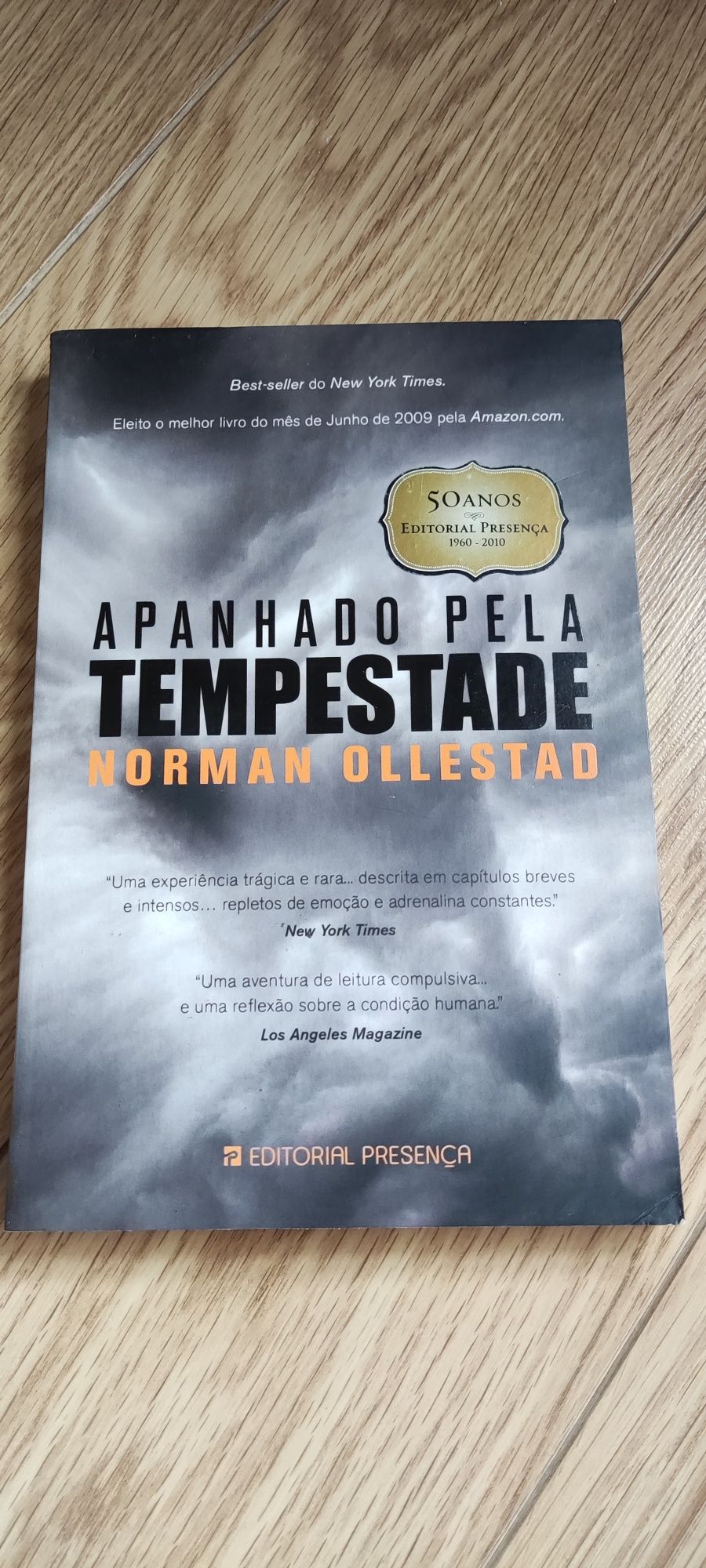 Livro Apanhado pela Tempestade