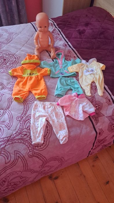 Дитячий бейбі борн