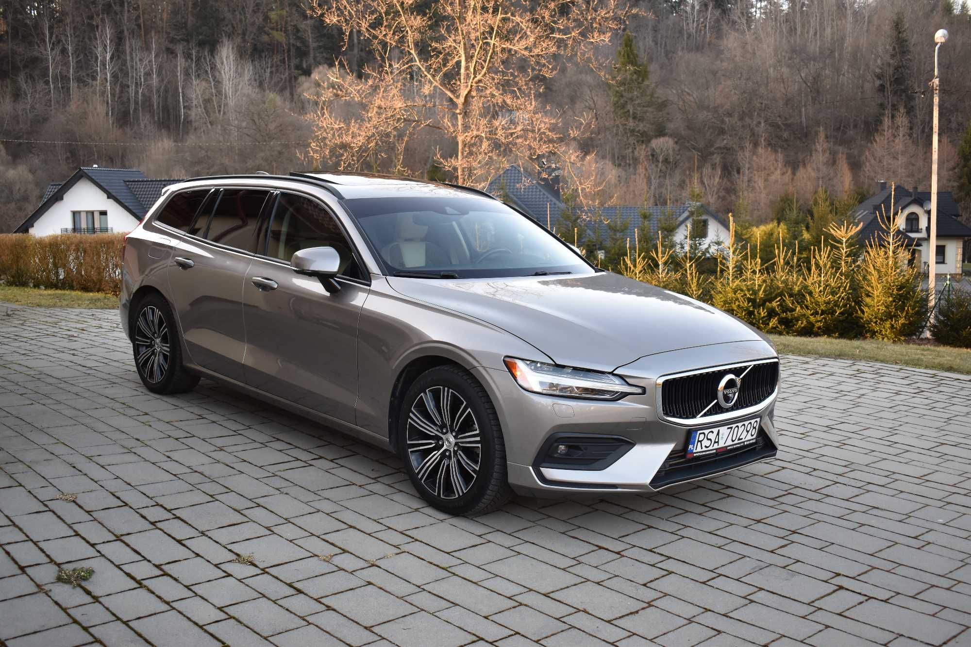 Volvo v60 T5 / Momentum 2019r.