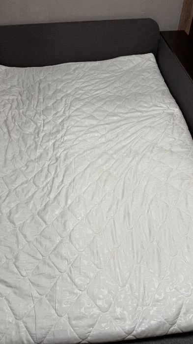 Продам диван з подушками