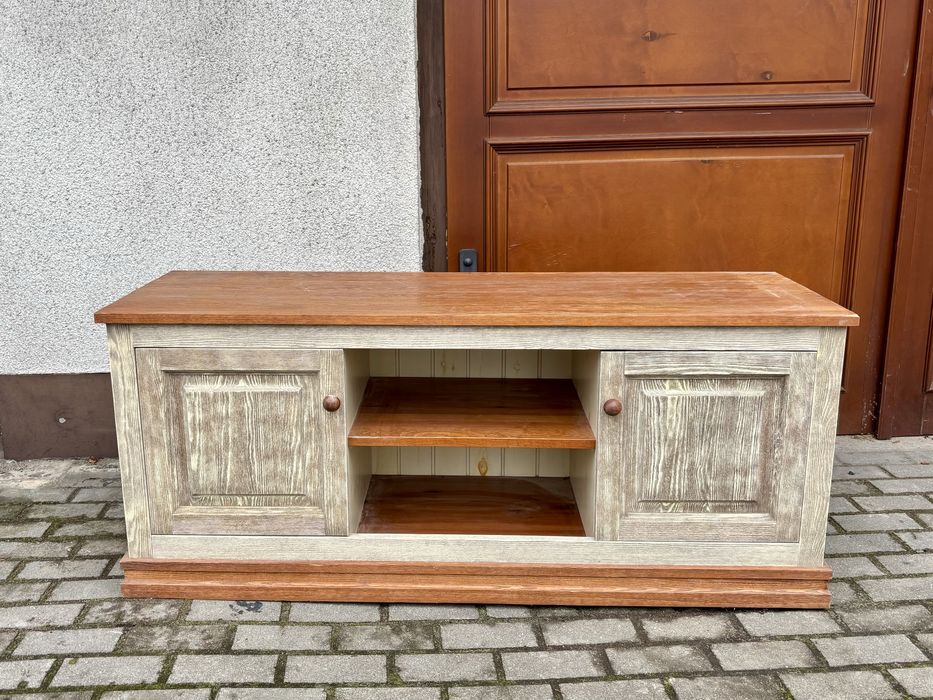 Komoda RTV z litego drewna - styl klasyczny