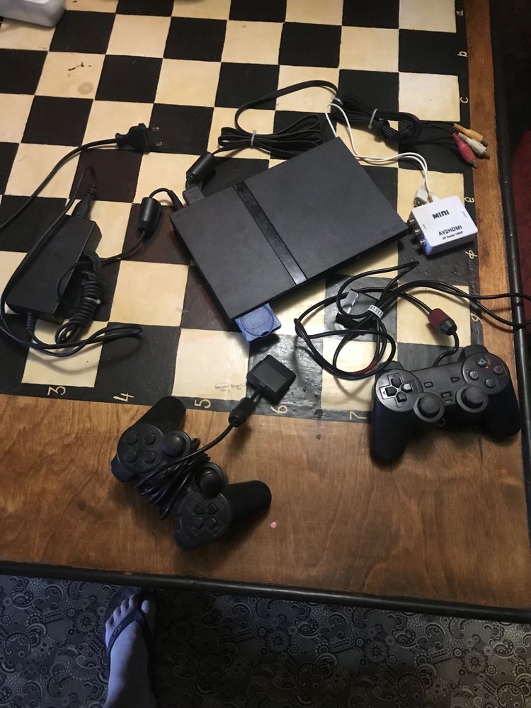 Продам PS2 с играми