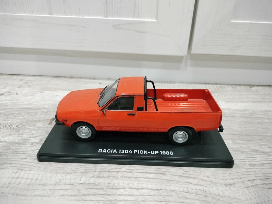 Model samochodu – DACIA 1304 PICK-UP - 1986 – skala 1:24 + gazetka