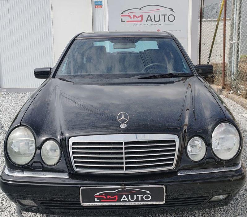 Mercedes-Benz E 300 TD Classic