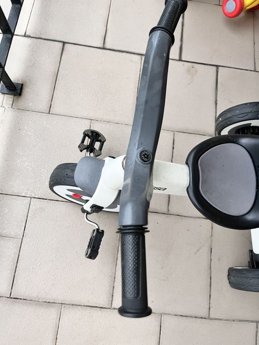 Rower trójkolowy  dla dzieci Fjessa
