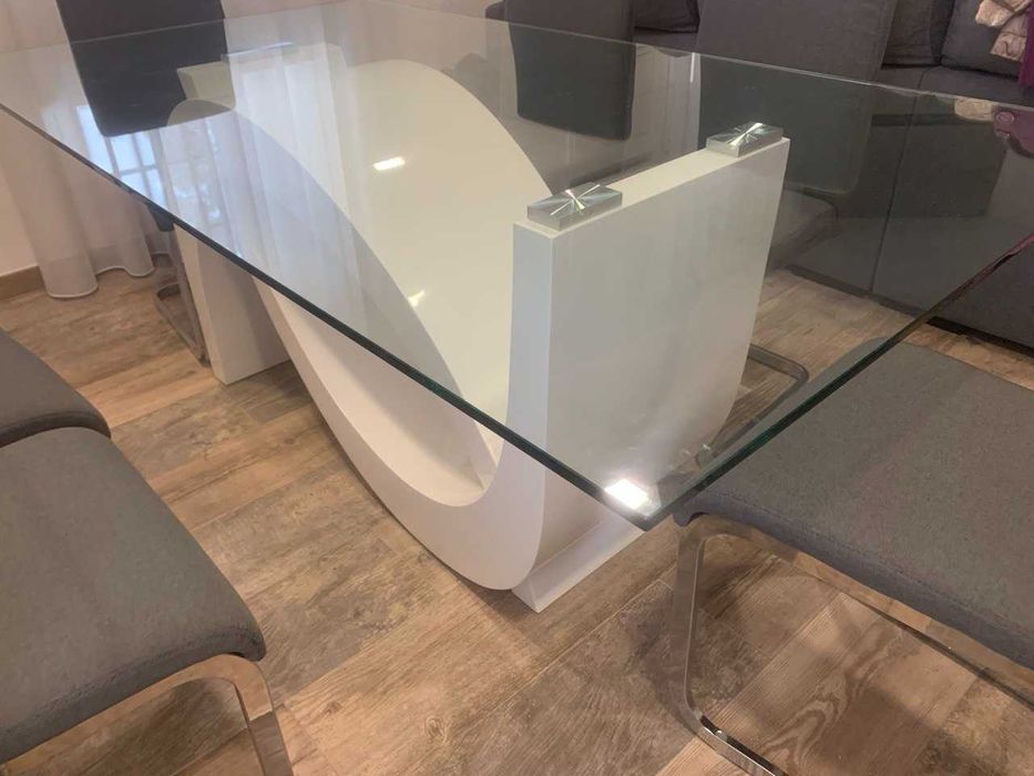 Mesa de Sala de Jantar - 6 cadeiras