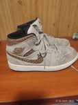 BUTY MĘSKIE AIR JORDAN 1 MID rozm 42,5 / 27cm oryginalne jak nowe
