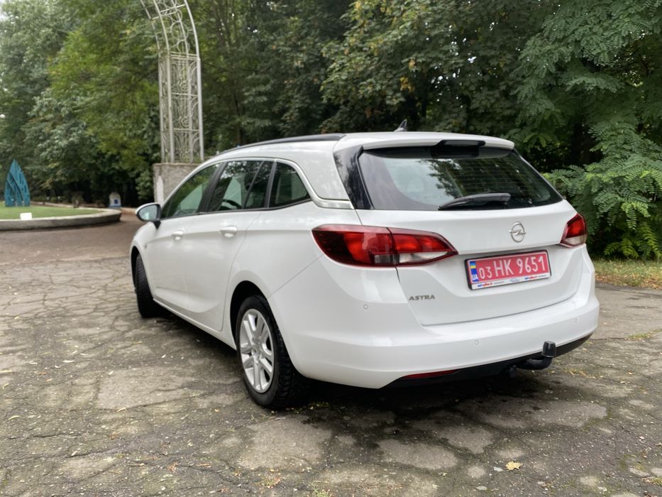 Продам OPEL ASTRA 2018 рік