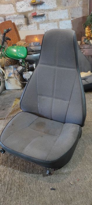 Передние сидения ВАЗ 2107