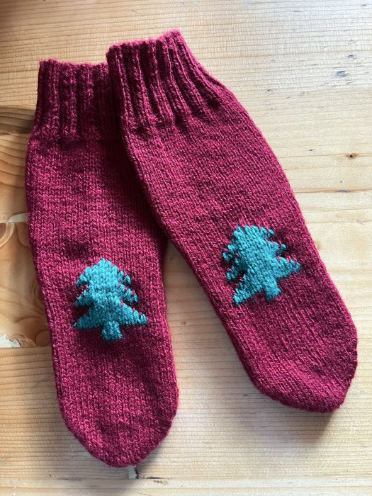 Новорічні шкарпетки ручної роботи