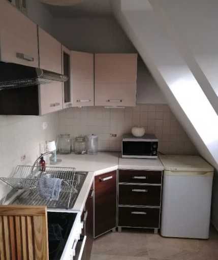 Pokój w mieszkaniu 2 pokojowym do wynajęcia ( Stabłowice ul. Główna )