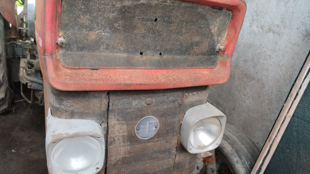 Trator Massey Fergusson 165 + Reboque + Alfaias