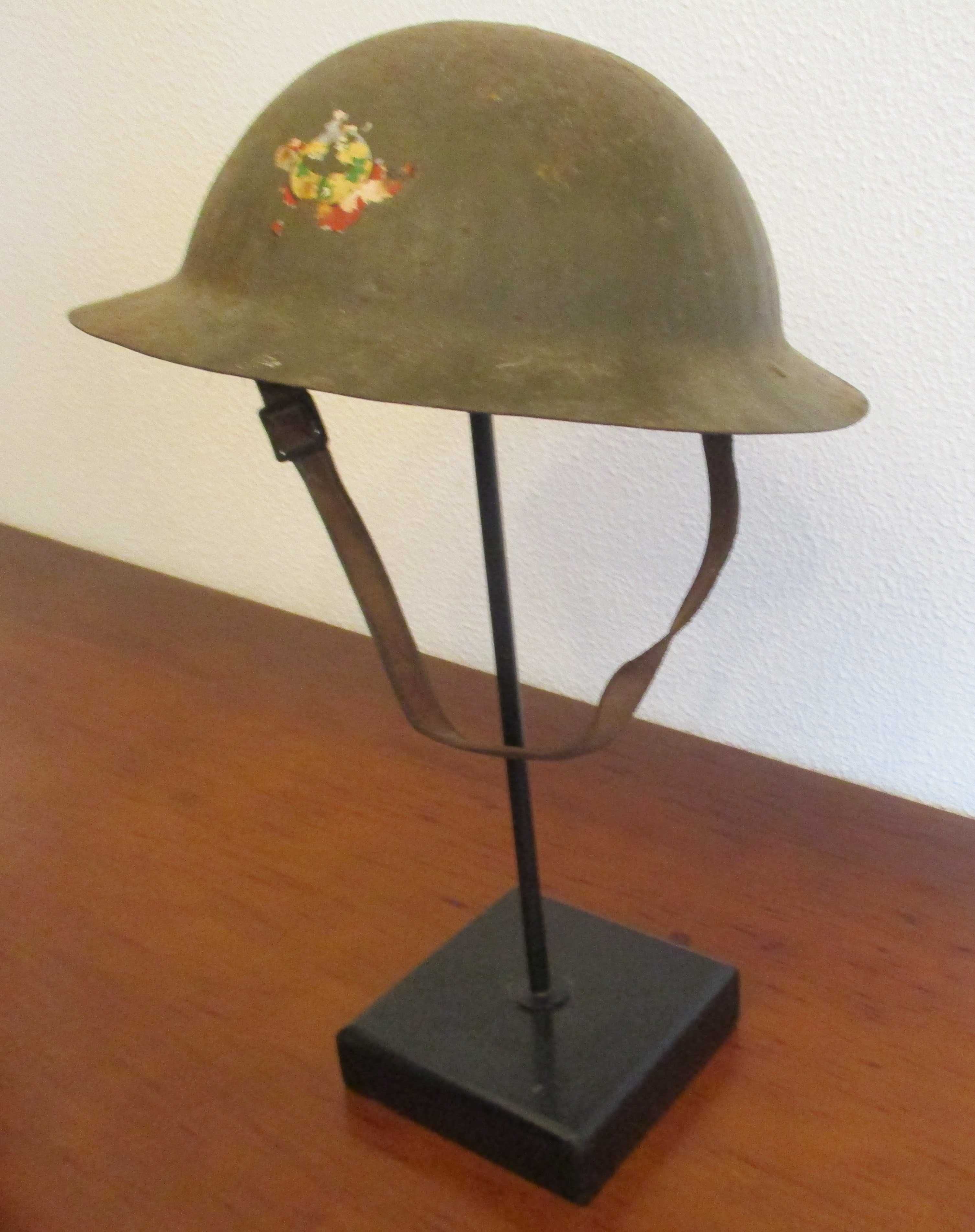 Capacete Militar Português - Grande Guerra Trincheiras 1918 - Original