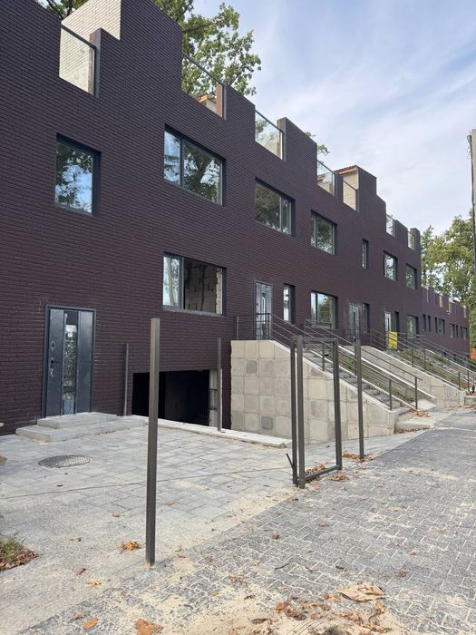 Таунхаус з власним гаражем та терасою! ГОТОВИЙ!