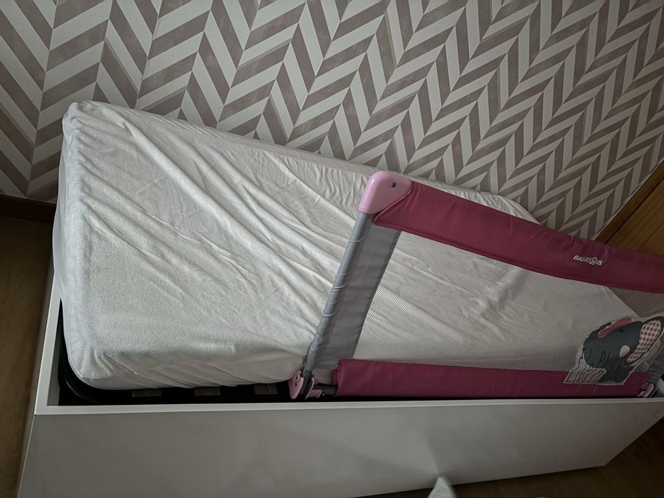 Cama solteiro lacada