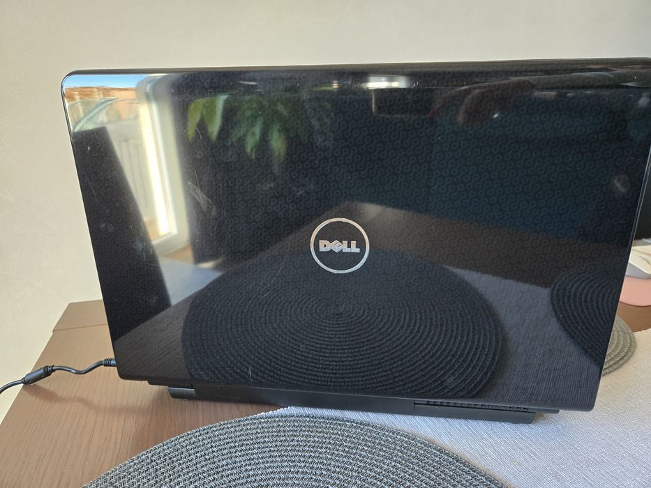 Laptop Dell Studio 17 cali