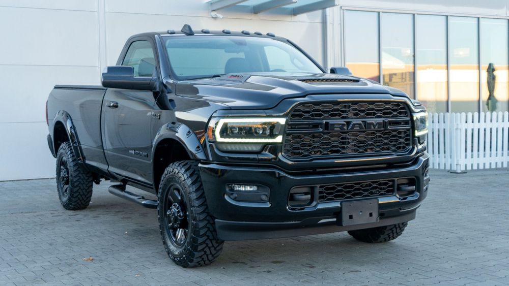 RAM 2500 RAM 2500 / 6.4 Benzyna / 4x4 / FV 23% / Leasing /