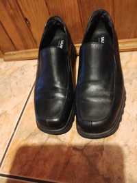 Męskie czarne buty naturalna skóra r. 6,5 (40)