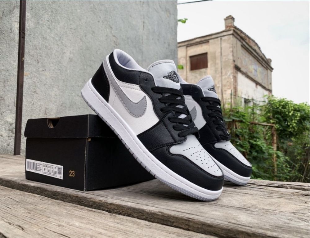 Кпосівки Nike  Air Jordan 1 Low Black/Grey