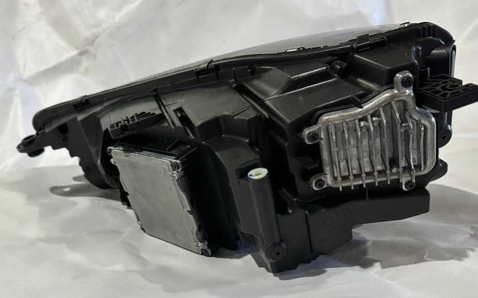 Audi Q5 80A 16-20р 2 пок. дорест. Фари FULL LED 80A941033/80A941034