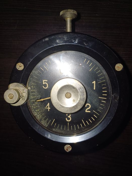 Механический прибор бу.