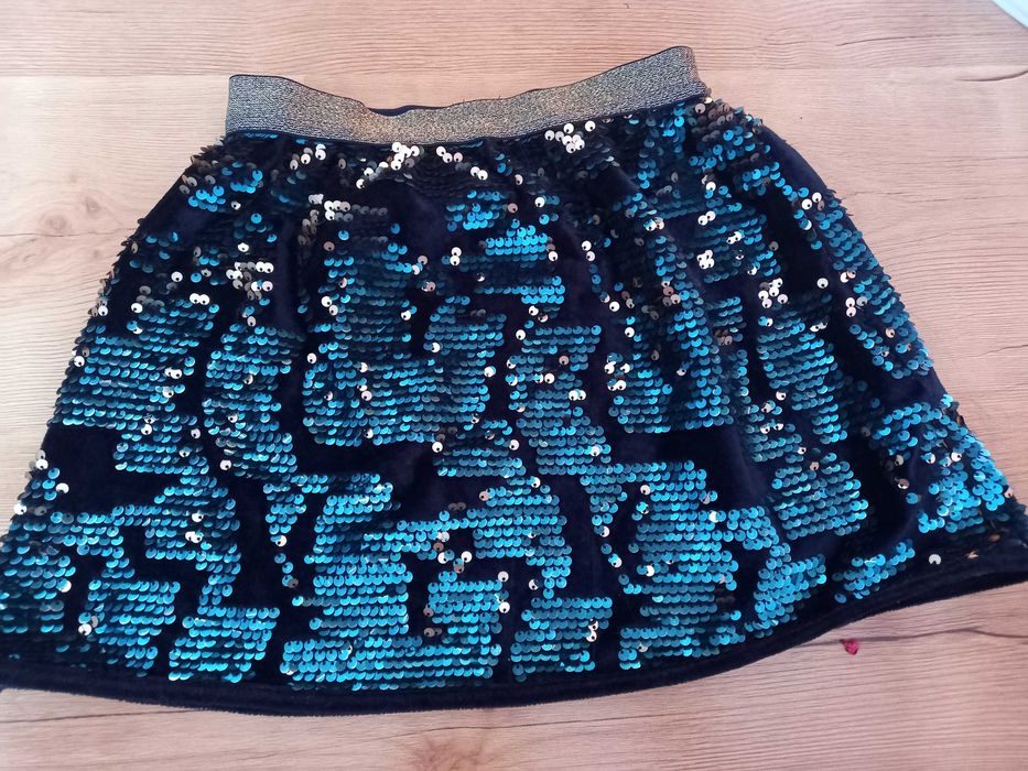 Dwie spódniczki dla dziewczynki, r. 122, Cool Club