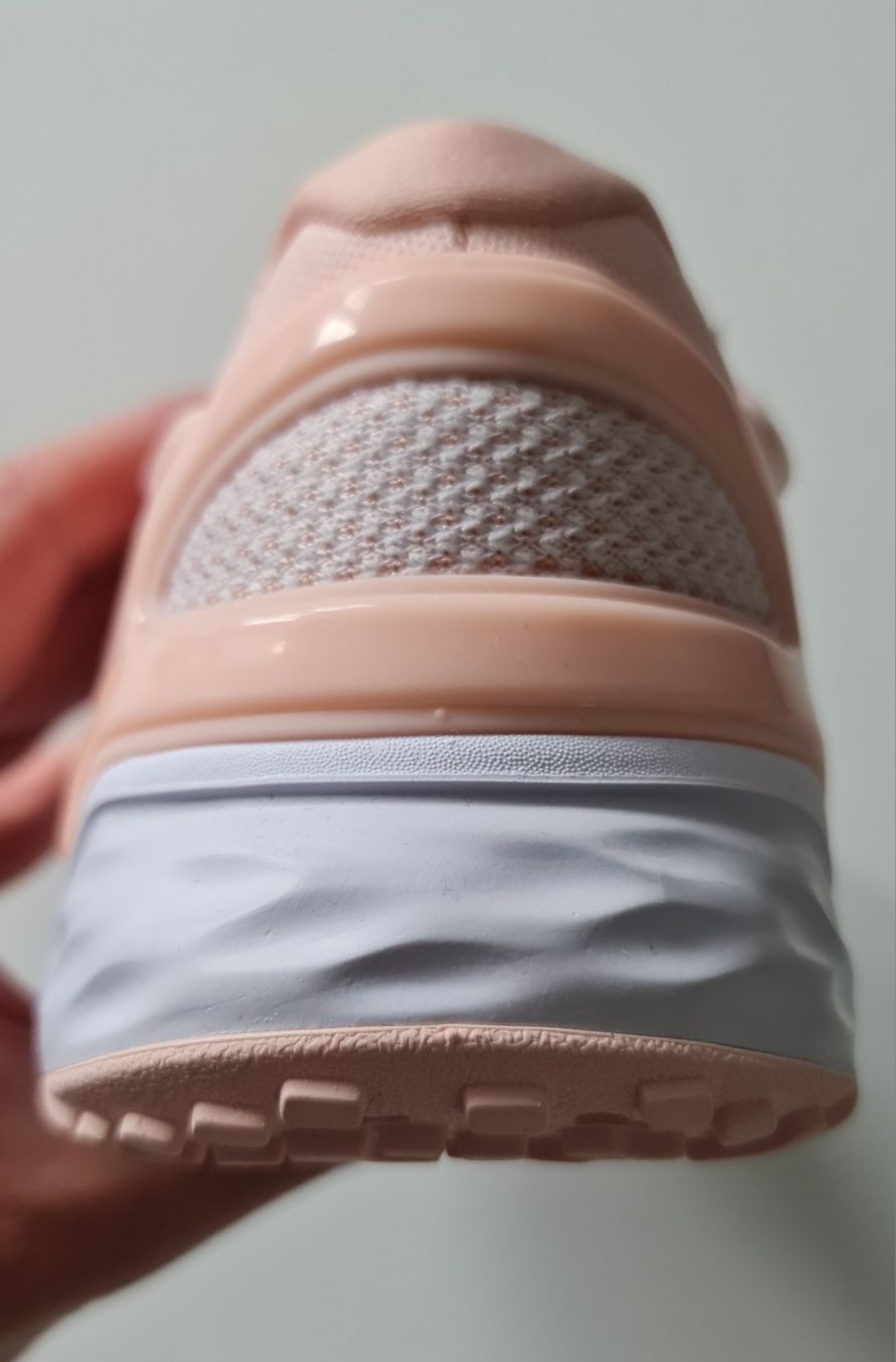 NOWE buty damskie NIKE Renew Run 3 roz.38,5
