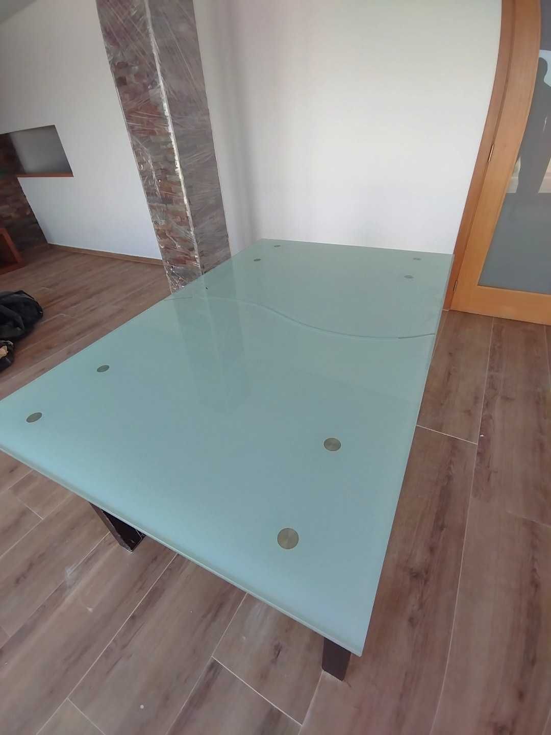 Mesa de cozinha + 4 Cadeiras