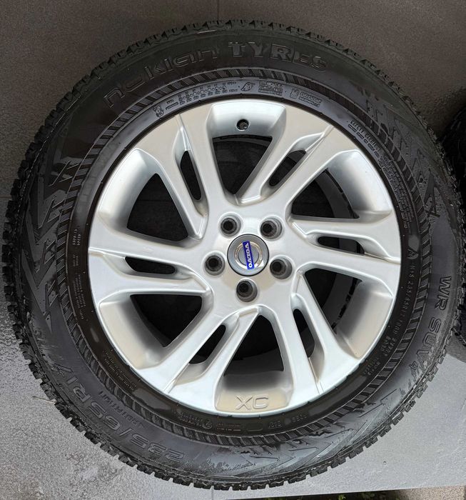 Felgi z oponami zimowymi do Volvo XC60 SUV4 M+S