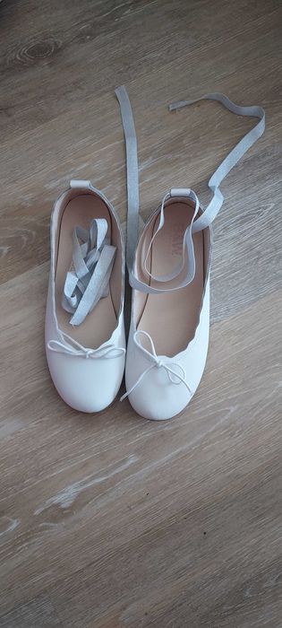 Sabrinas 36 Brancas meninas com fitas bailarina