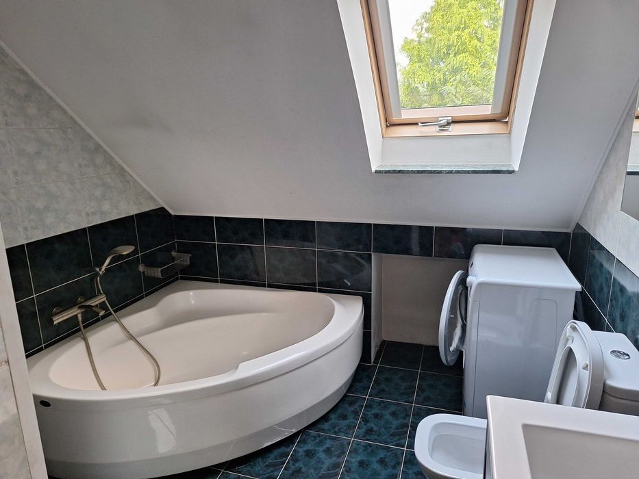 Dla studentów-mieszkanie w domku jednorodzinnym w Gliwicach-Łabędach