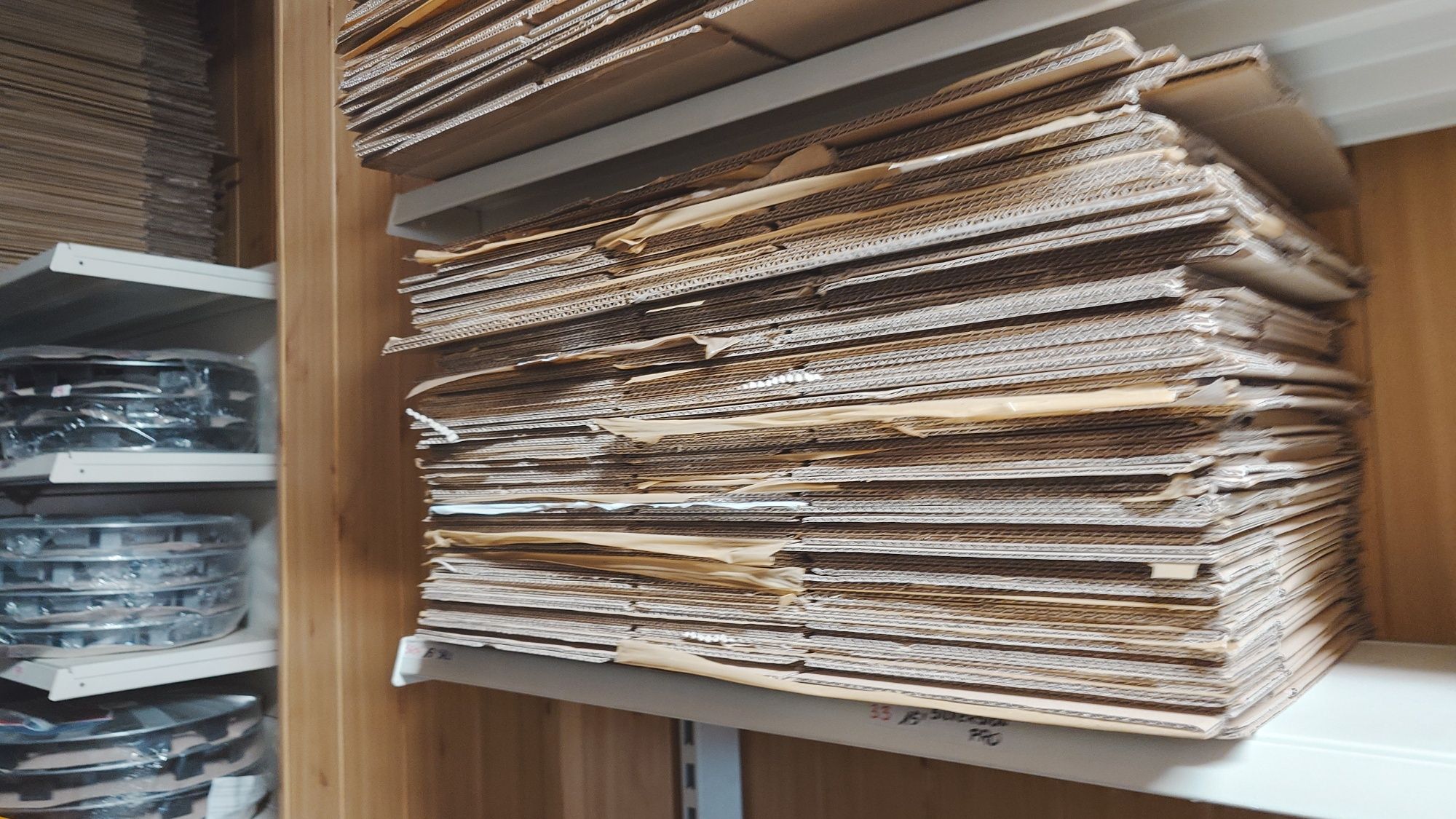 Przeprowadzka Pudełka opakowania kartonowe kartony