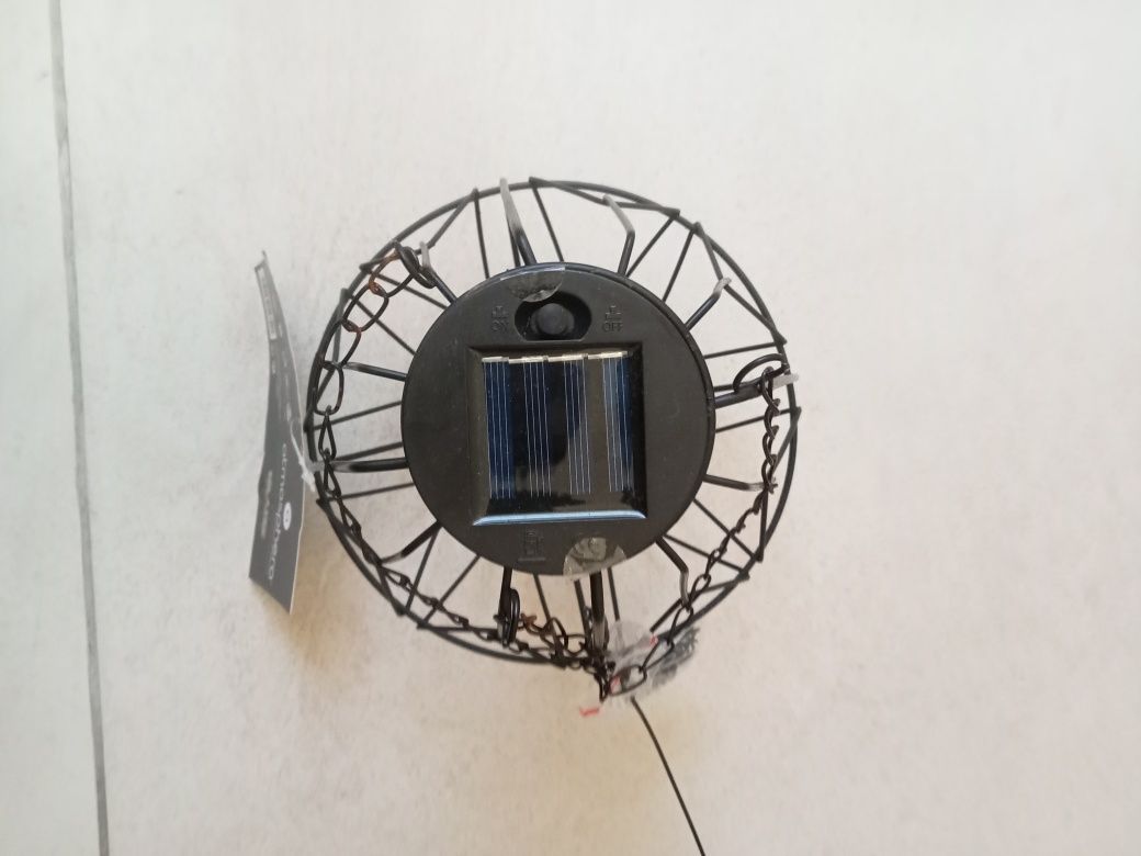 Candeeiro solar de jardim
