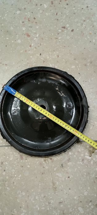 Колесо на тачку хозяйство