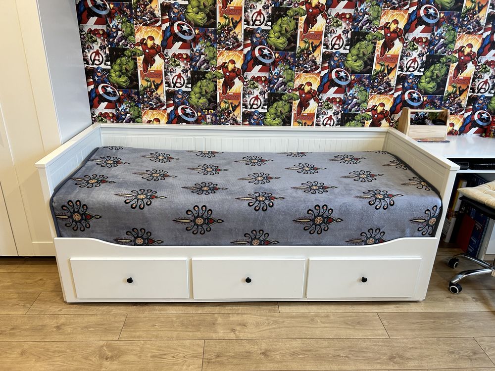 Łóżko Ikea HEMNES 160x200 z materacami