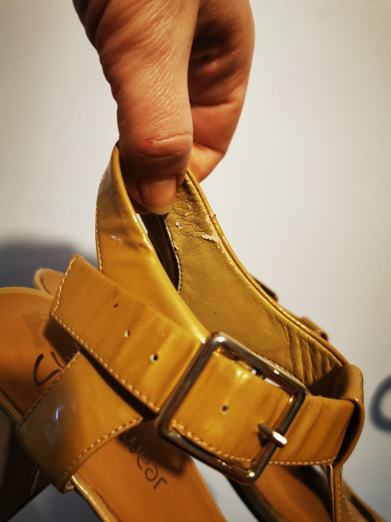 Clarks soft wear skóra 41 beżowe