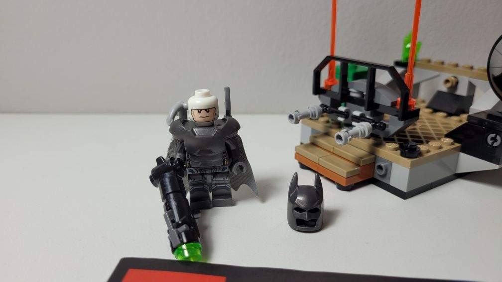 Klocki lego Super Heroes 76044 Clash of the Heroes.