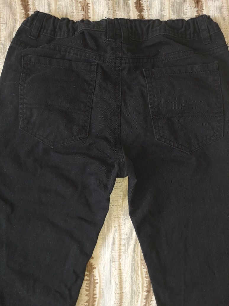 Черные джинсы, на рост 146-152