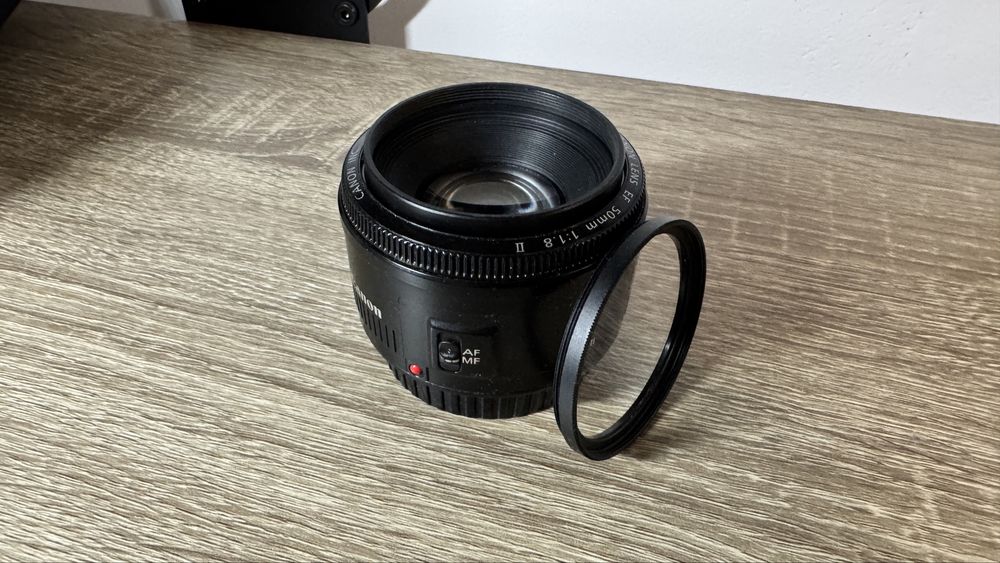 Canon EF 50mm f/1.8 II / об'єктив Canon EF