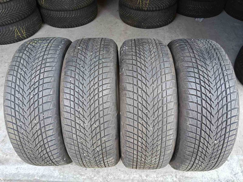 Шини(автошини) 235/50 R19 GOODYEAR ULTRAGRIP PERFORMANCE 3 XL  103V