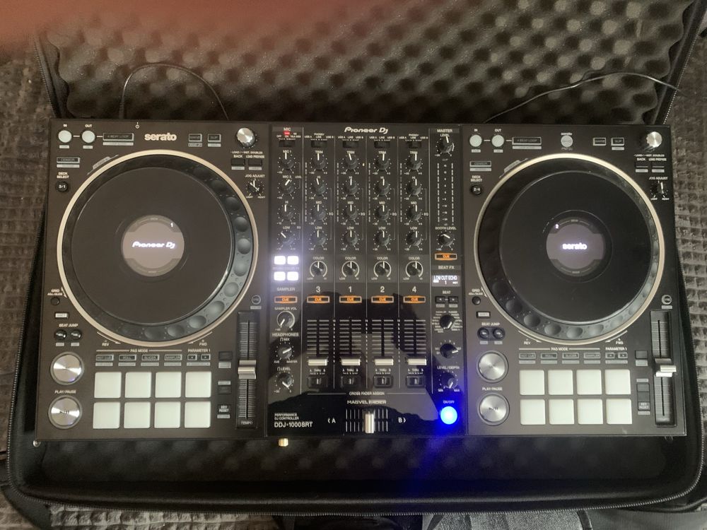Pioneer ddj 1000 srt.