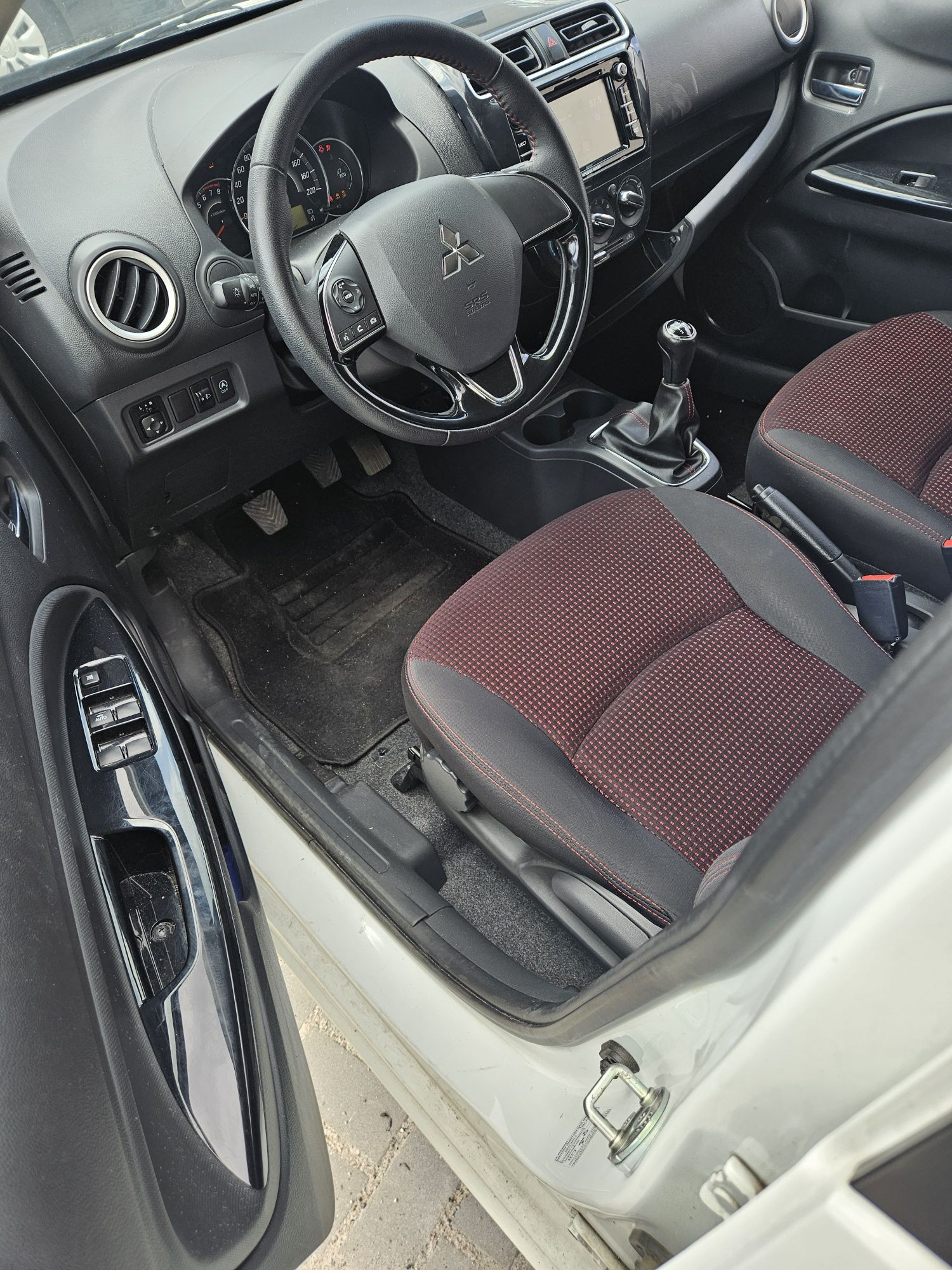 Mitsubishi space star