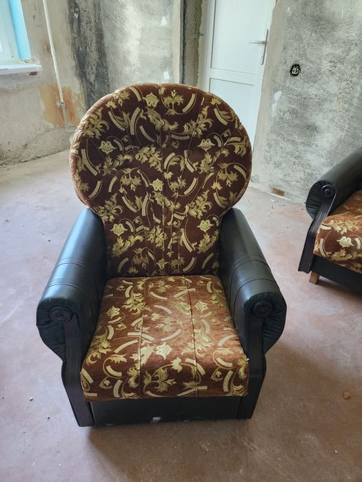 Продам диван и 2 кресла