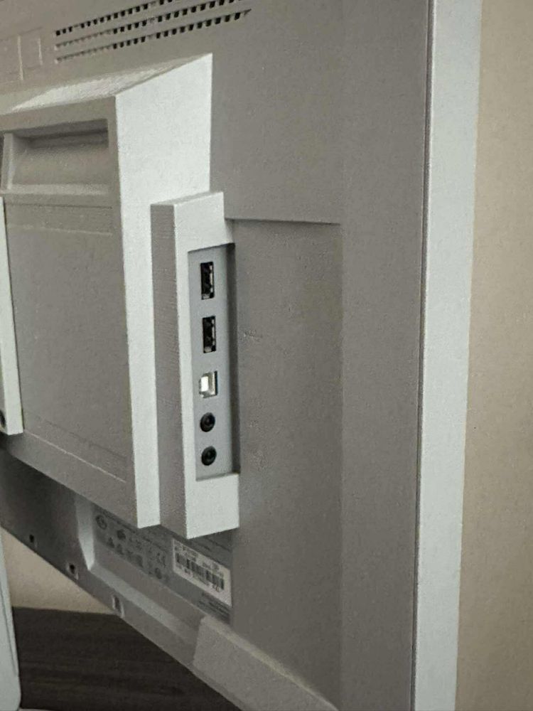 Monitor 24 cale hdmi dp usb